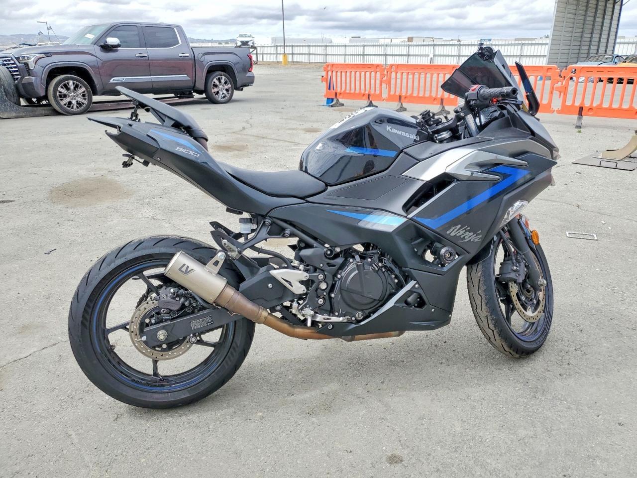 2025 Kawasaki EX500