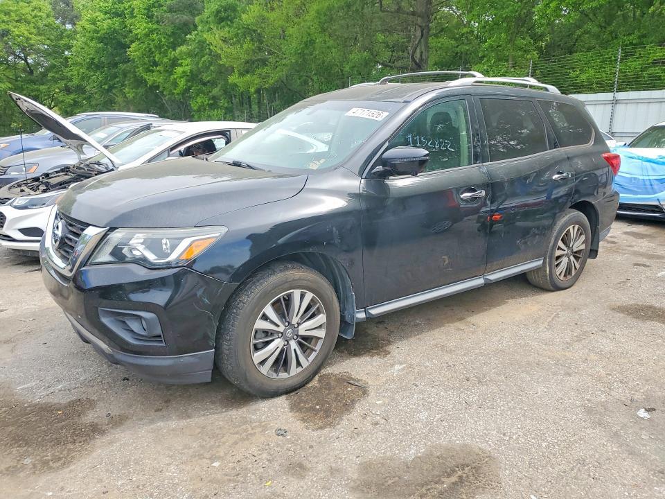 2017 Nissan Pathfinder sl
