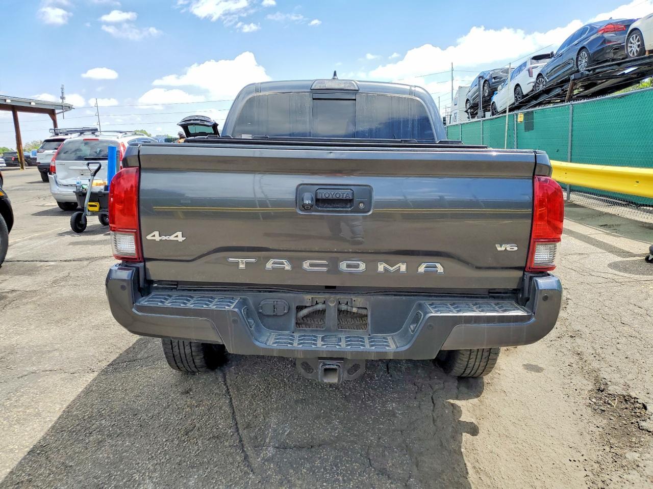 2018 Toyota Tacoma TRD OFF-Road