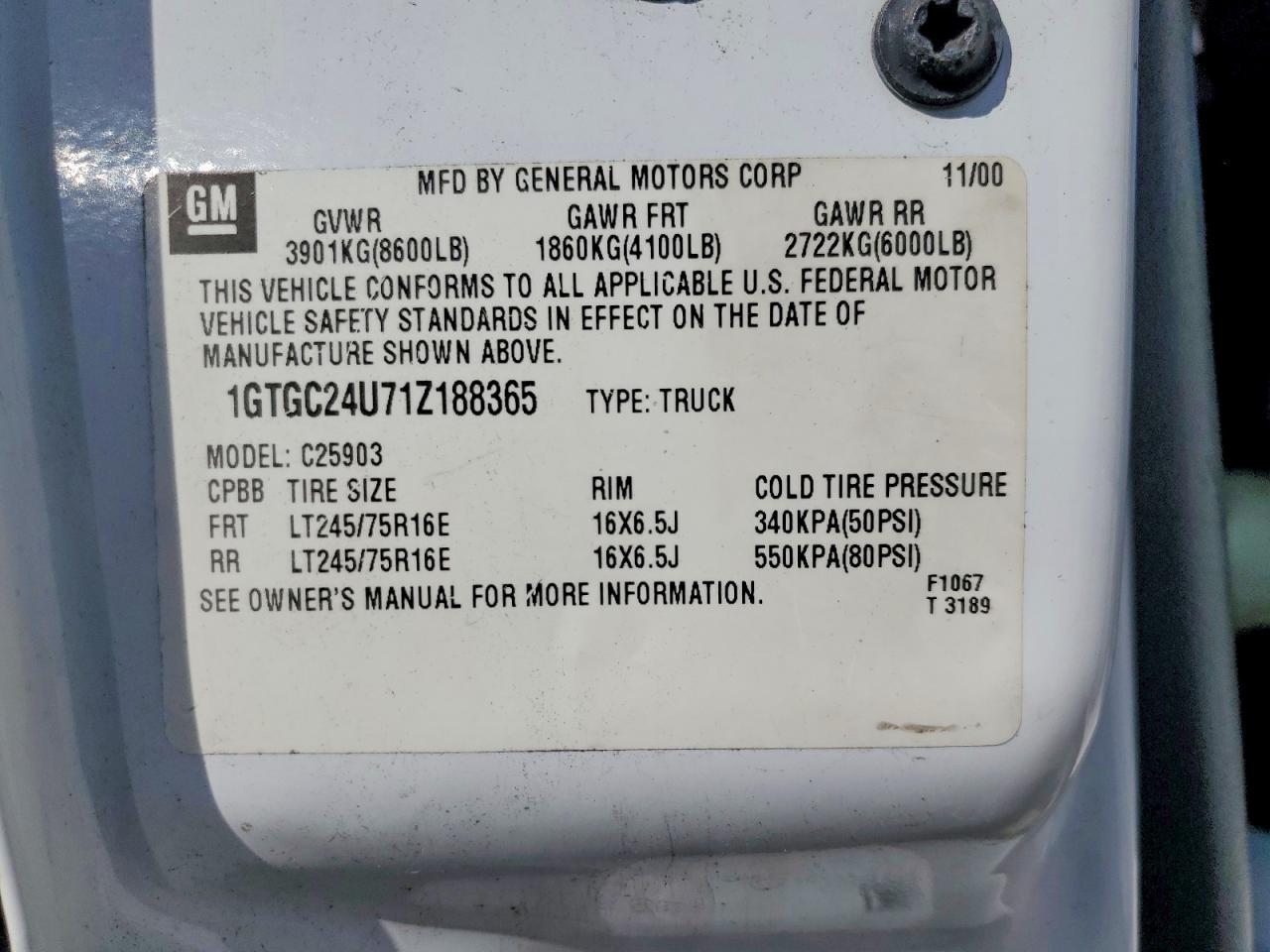 2001 GMC New Sierra C2500