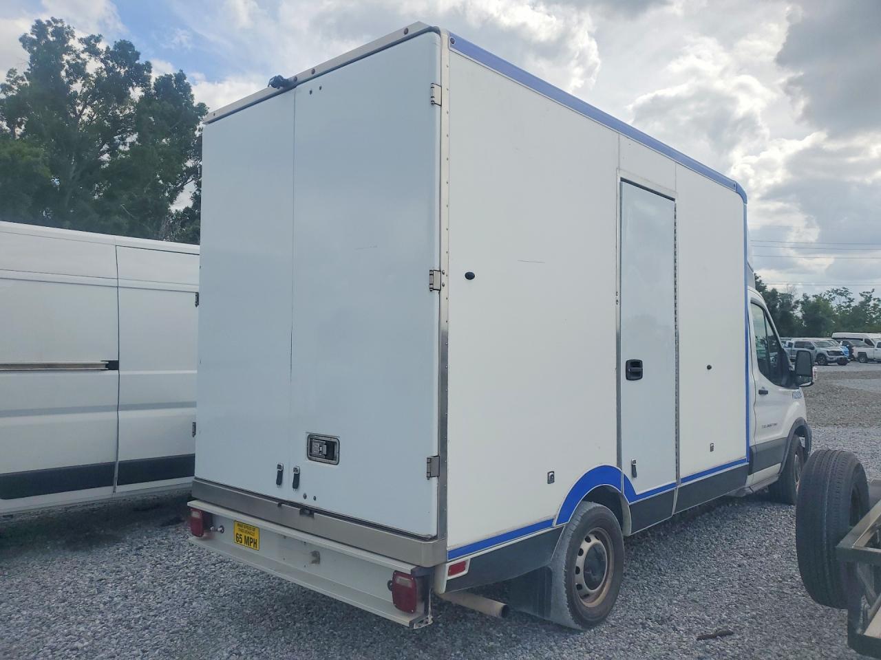 2022 Ford Transit Delivery Truck