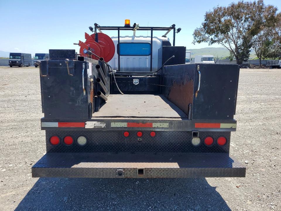2015 Isuzu NPR
