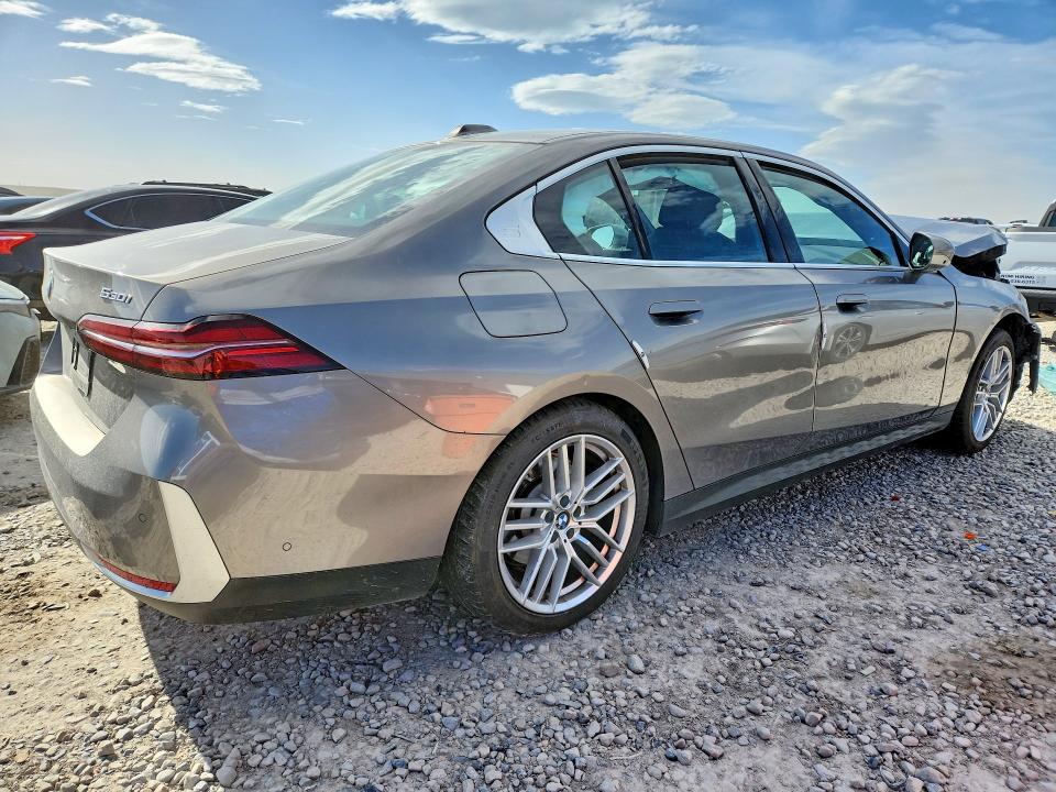 2024 BMW 530 xi