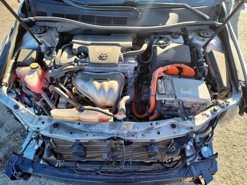 2016 Toyota Camry Hybrid le