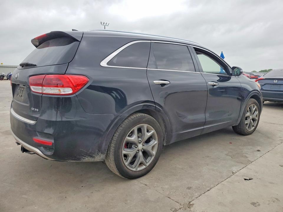 2016 KIA Sorento sx V6