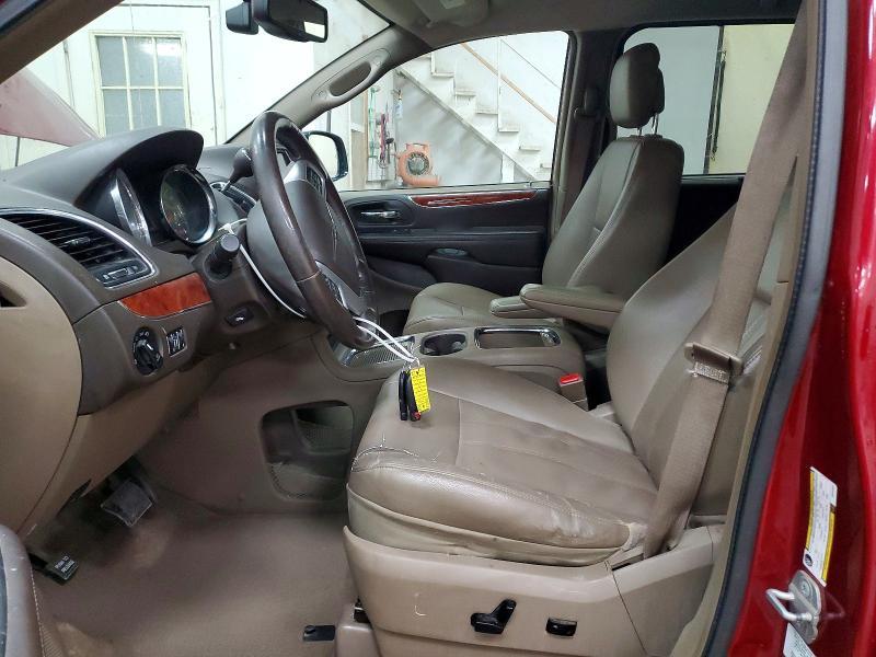 2014 Chrysler Town & Country Touring l
