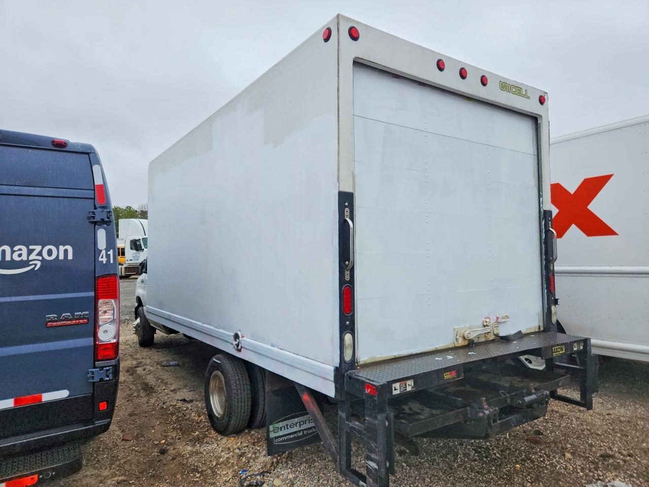 2017 Ford E350 BOX Truck