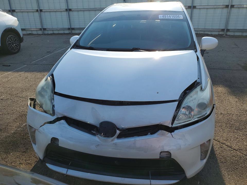 2014 Toyota Prius two