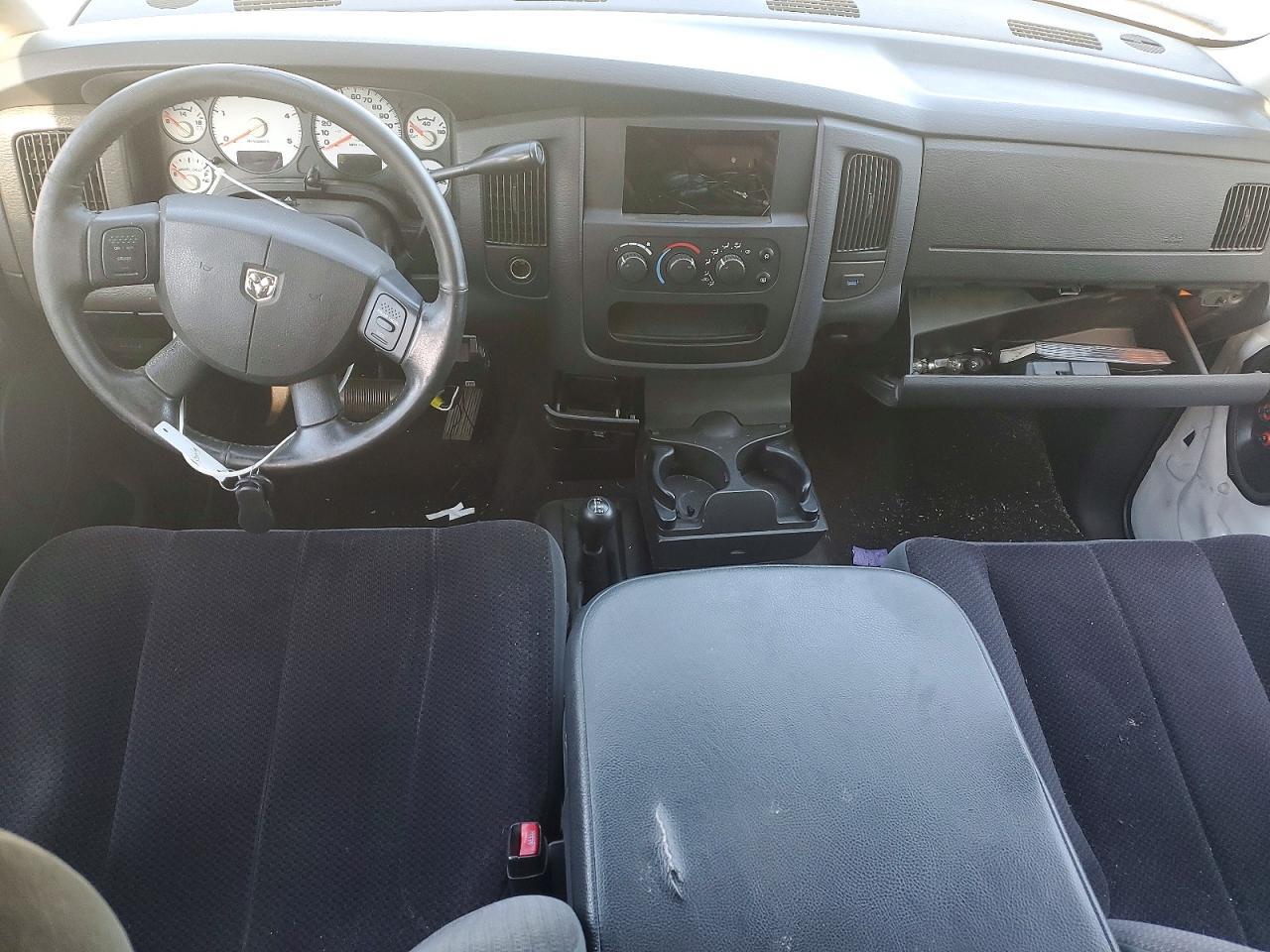 2005 Dodge RAM 2500 ST