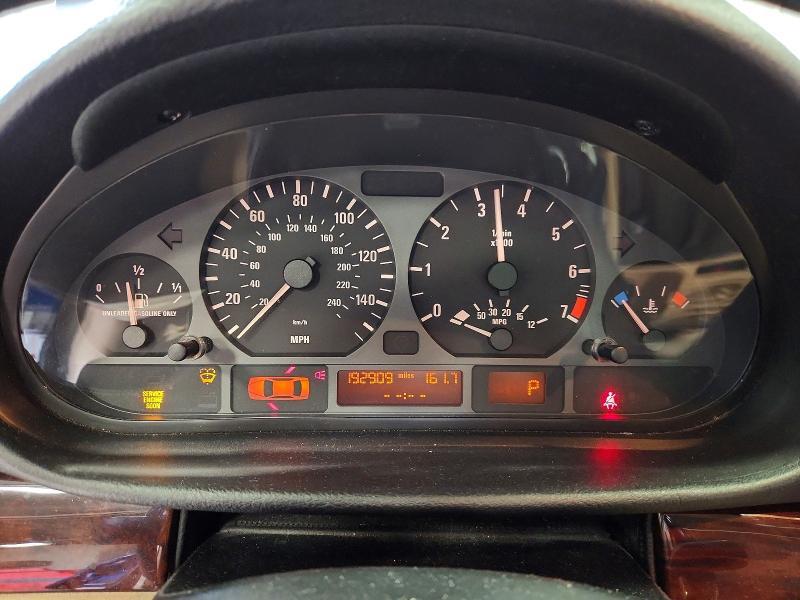 2005 BMW 325 i