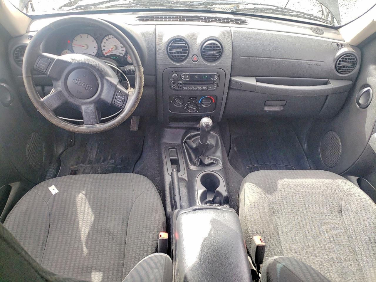 2004 Jeep Liberty sp
