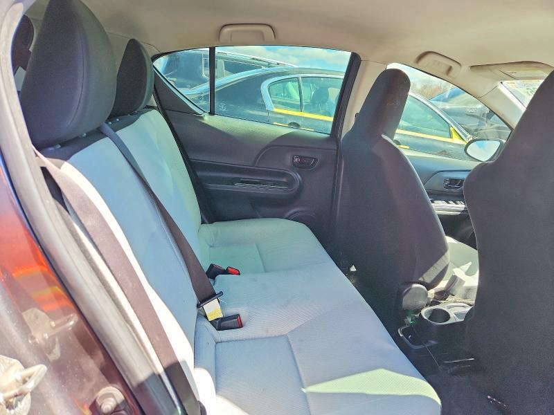 2015 Toyota Prius c one