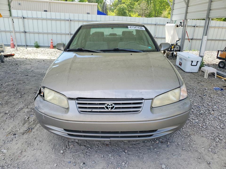 1999 Toyota Camry le