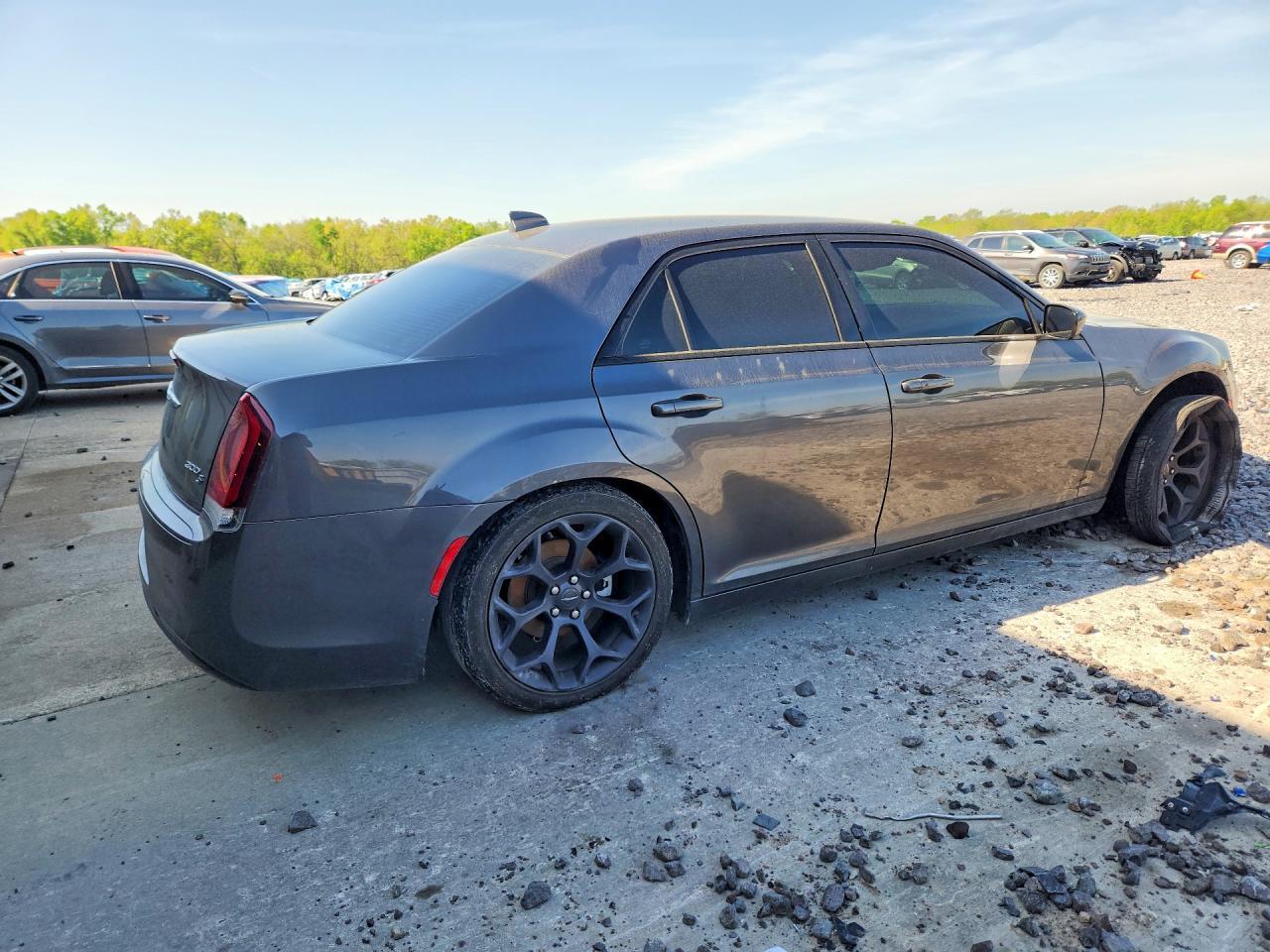 2019 Chrysler 300 s