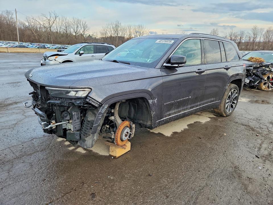 2022 Jeep Grand Cherokee Overland