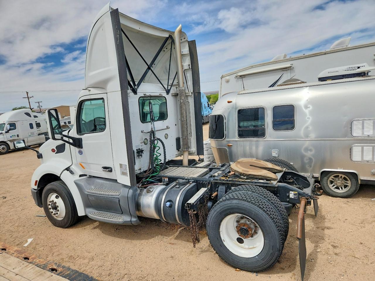 2018 Peterbilt 579 Semi Truck