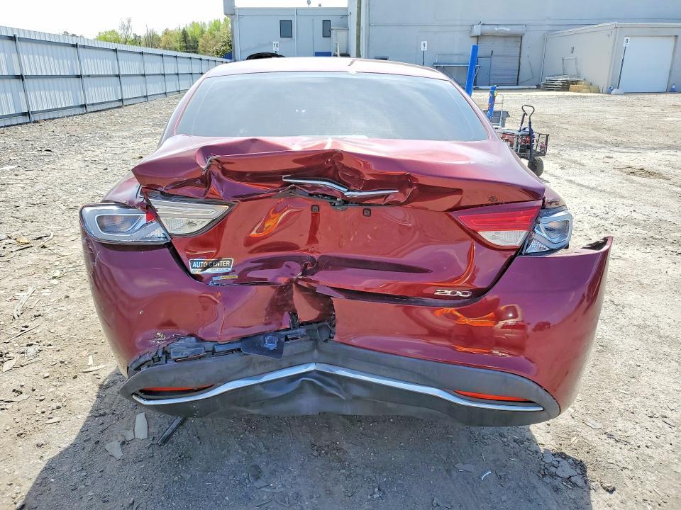 2016 Chrysler 200 Limited