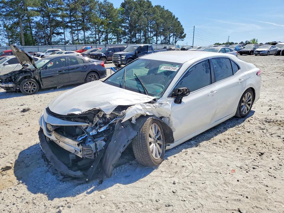 2018 Toyota Camry le