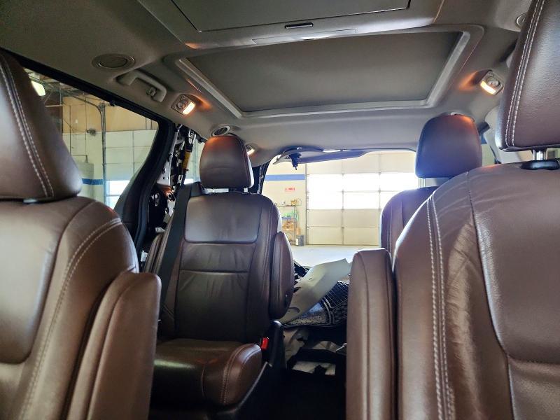 2017 Toyota Sienna Limited Premium 7-passenger