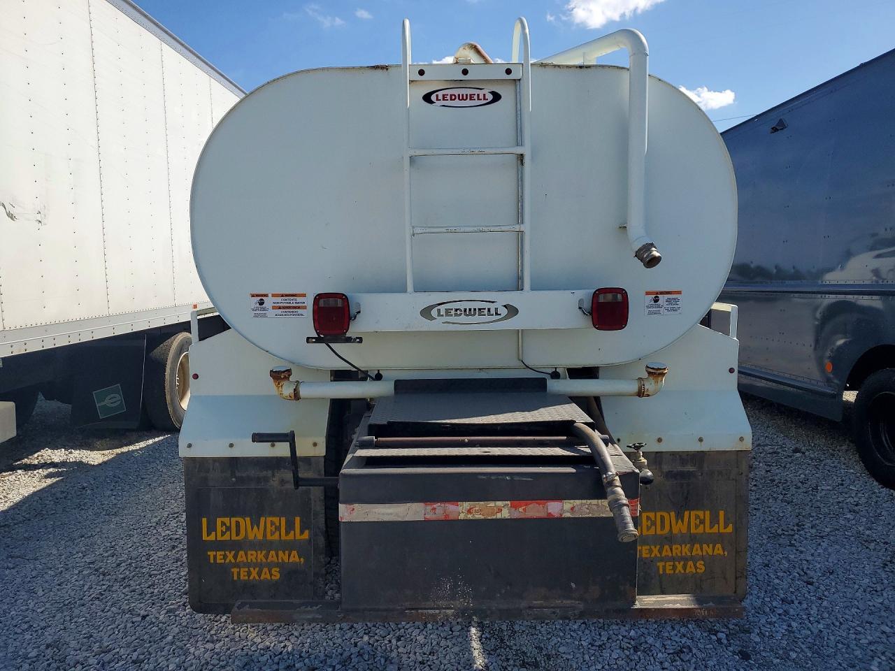 2022 Ford F750 Super Duty Tank Truck