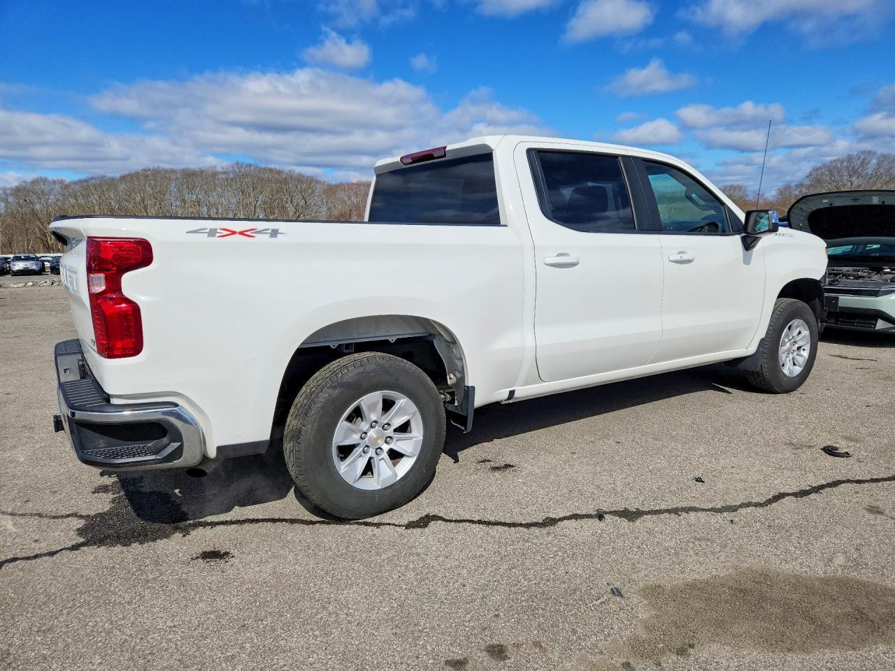 2025 Chevrolet Silverado K1500 LT