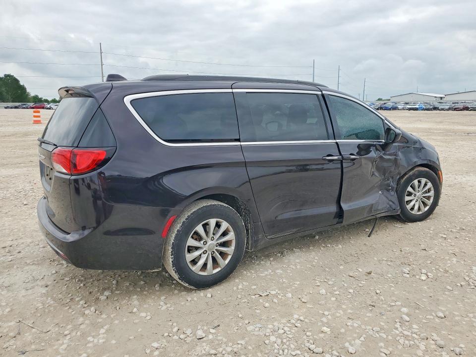 2018 Chrysler Pacifica Touring Plus
