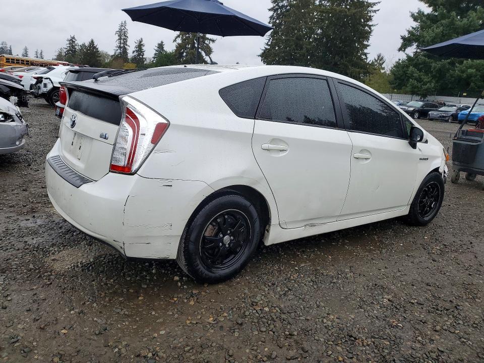 2014 Toyota Prius two