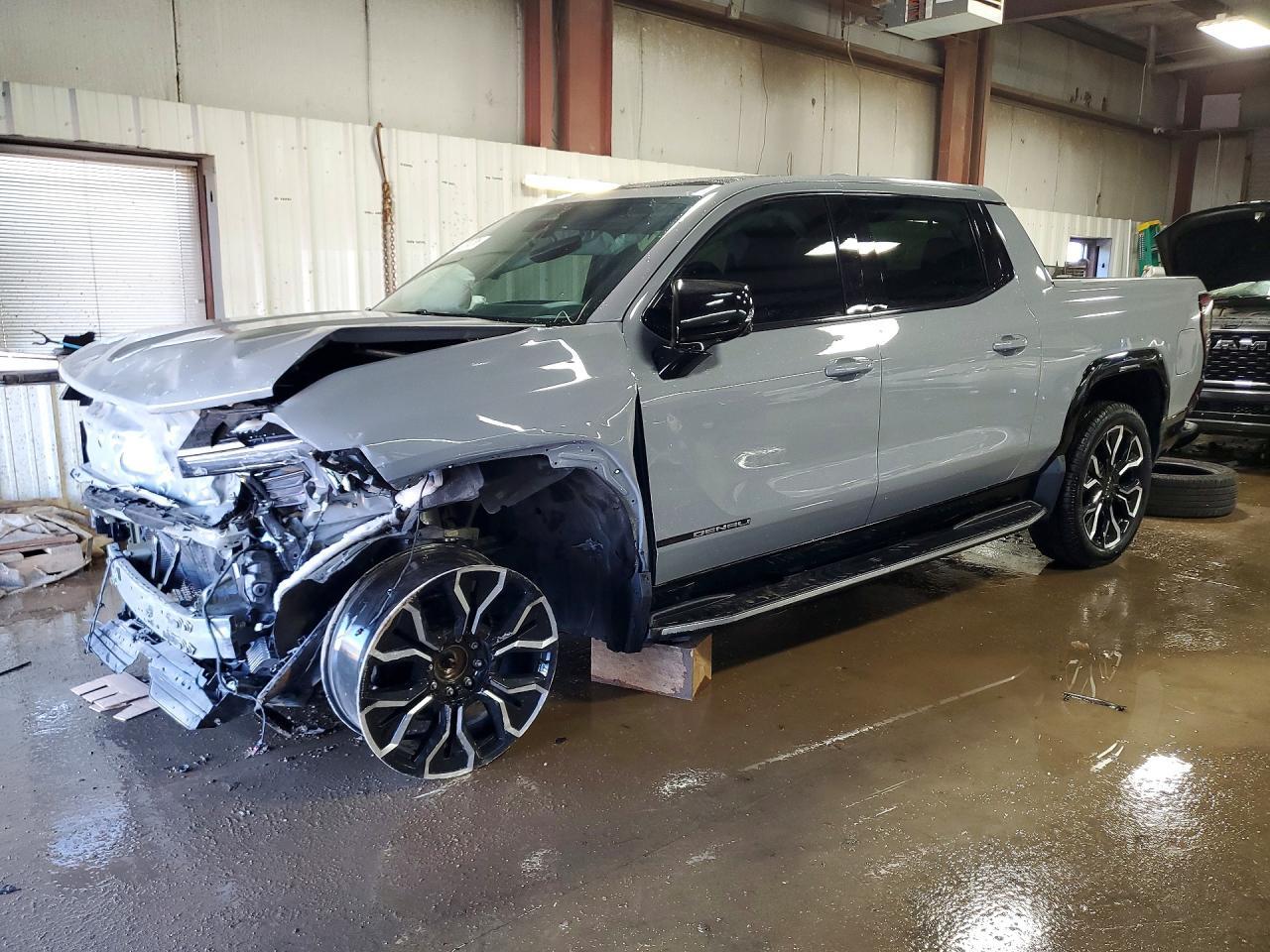 2025 GMC Sierra Denali