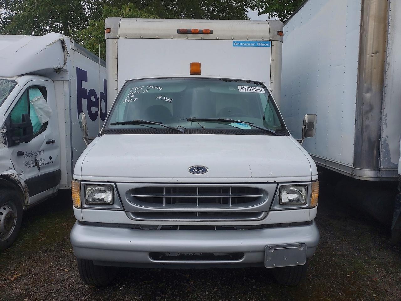 1999 Ford E450 BOX Truck