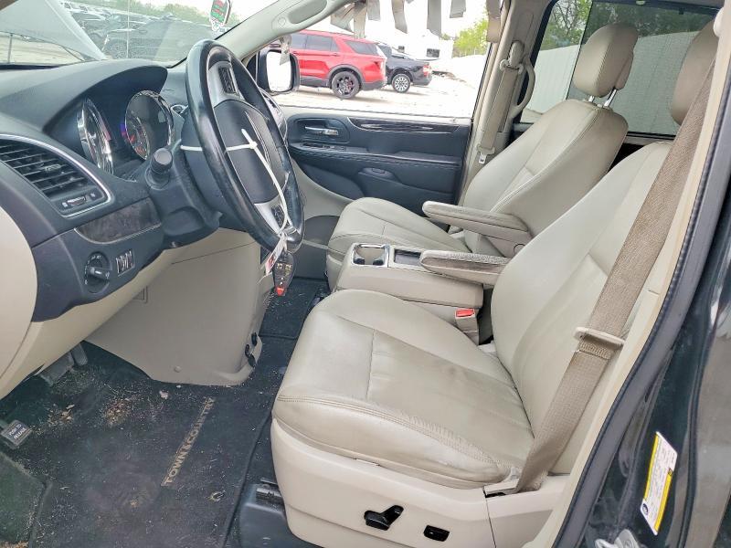 2013 Chrysler Town & Country Touring