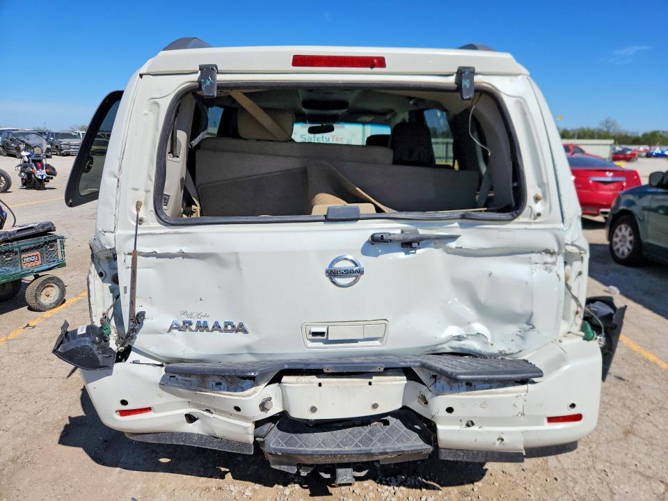 2014 Nissan Armada sv