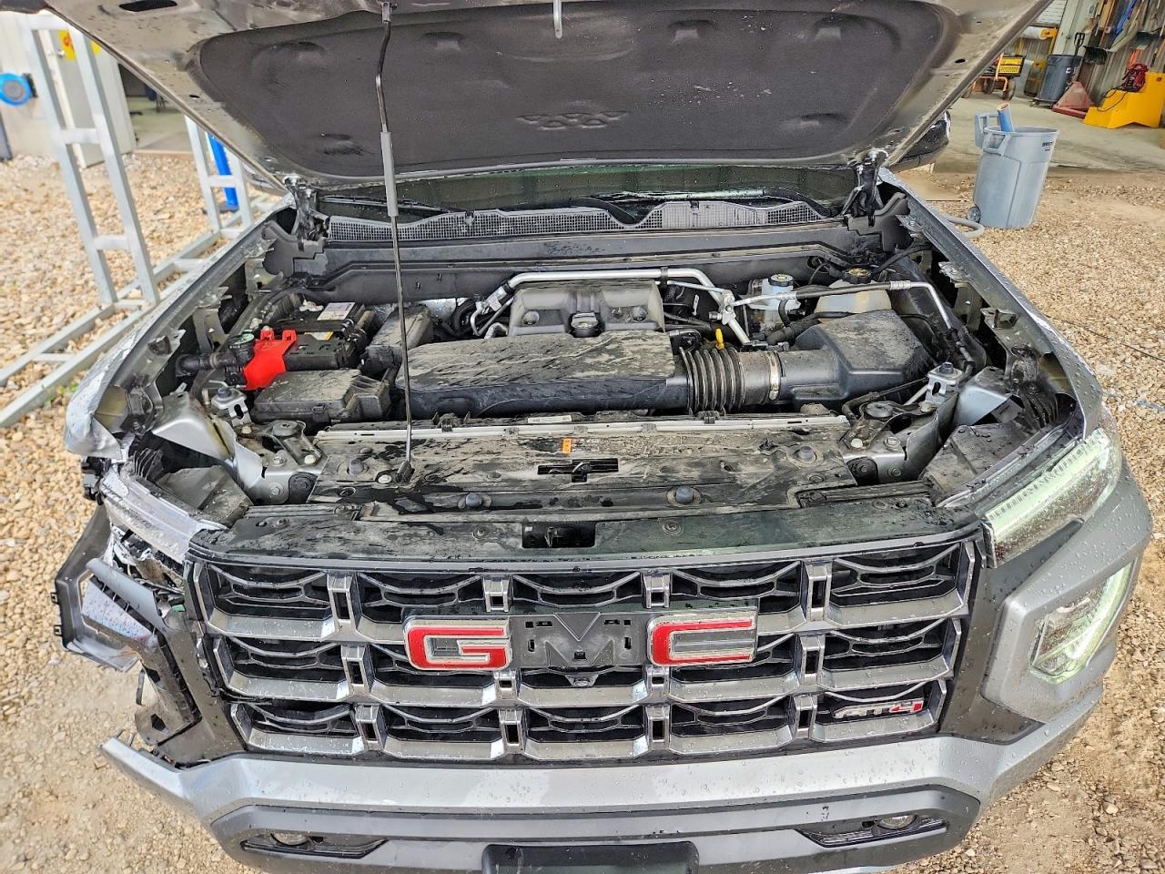 2024 GMC Canyon AT4
