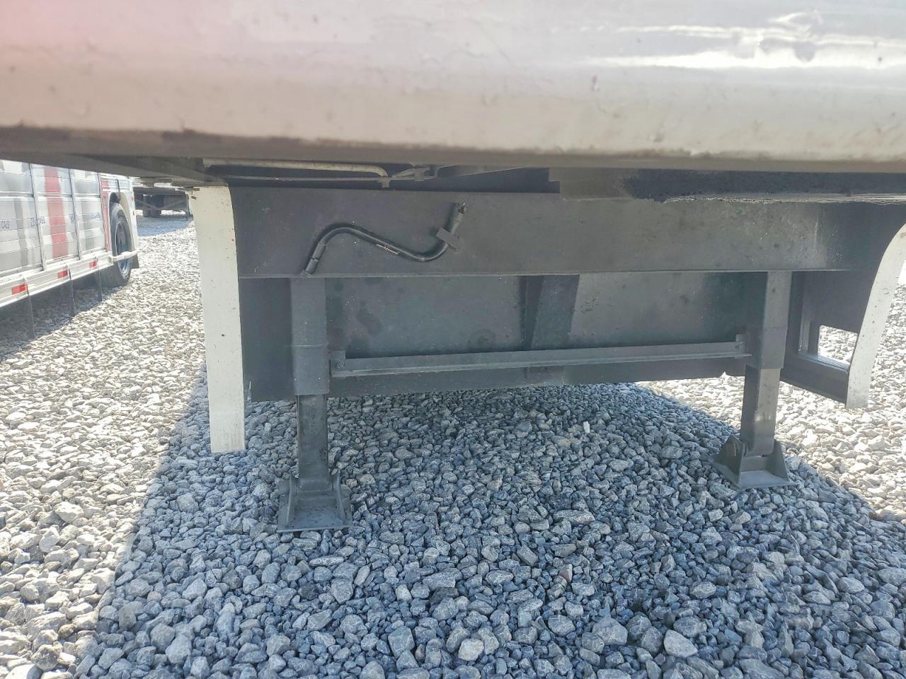 1999 Mickey Truck Bodies Delivery Trailer