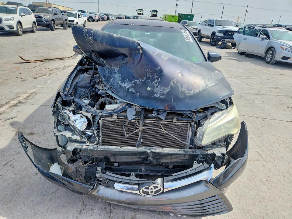 2015 Toyota Camry le
