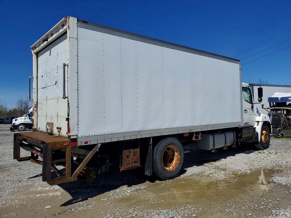 2011 Hino 258/268 BOX Truck