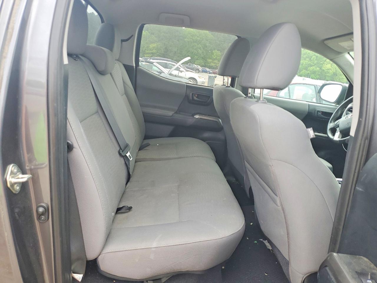 2017 Toyota Tacoma SR5 V6