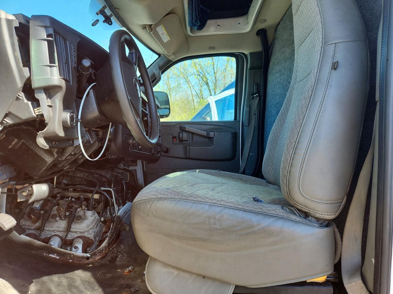 2017 Chev Express G3500