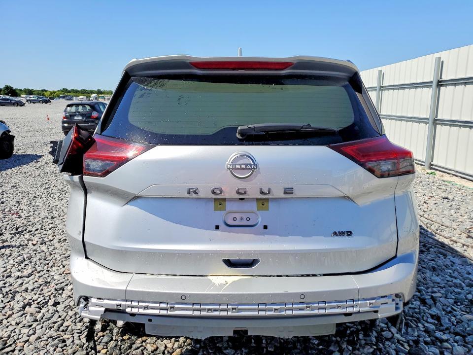 2025 Nissan Rogue sv