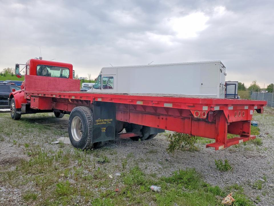 2003 Peterbilt 330 Flatbed Truck