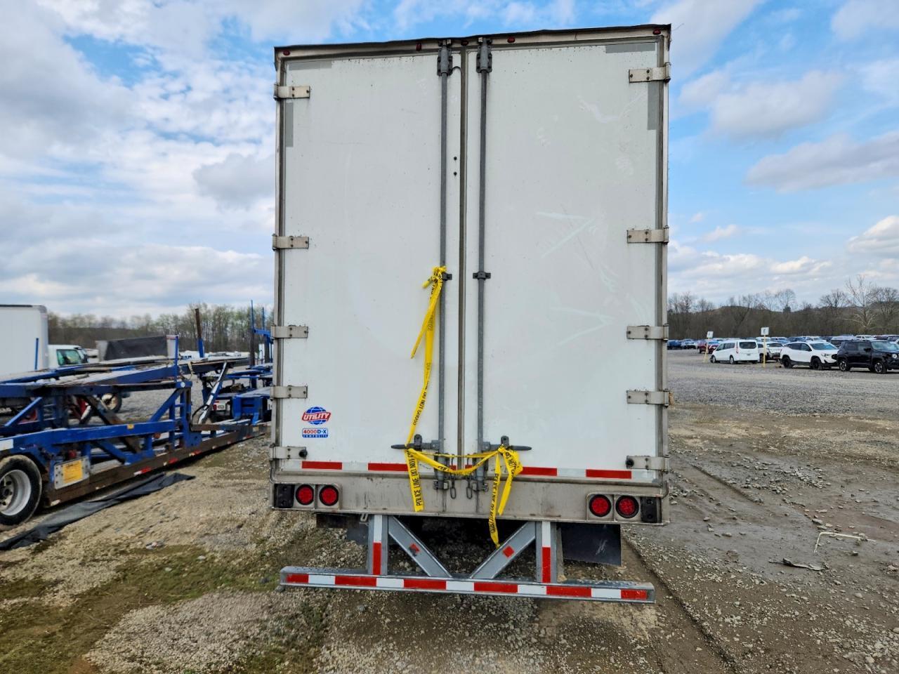 2021 Utility VS2DX DRY Van Trailer