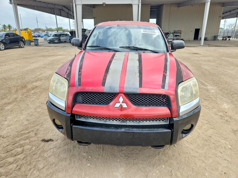 2006 Mitsubishi Raider Durocross
