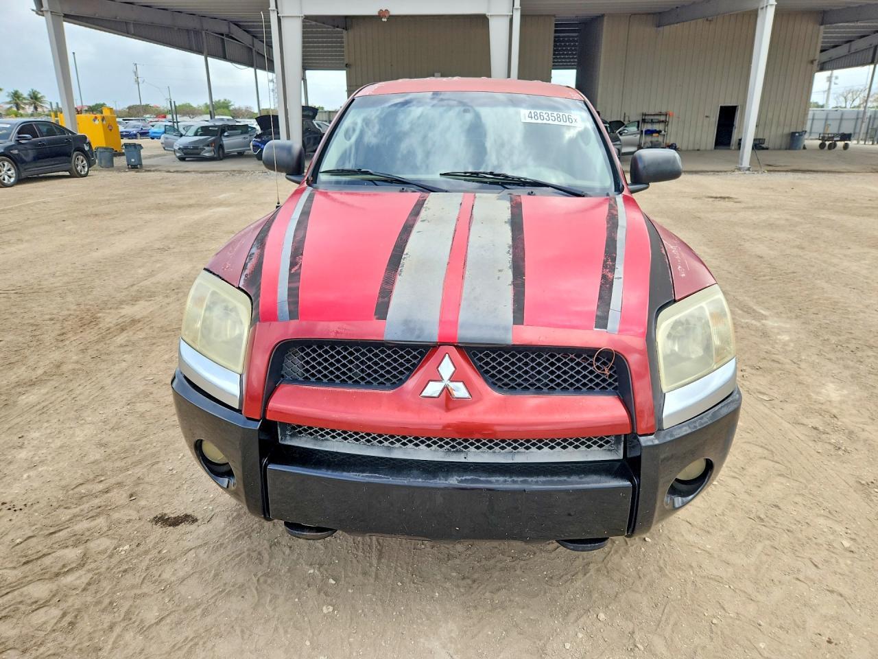 2006 Mitsubishi Raider Durocross
