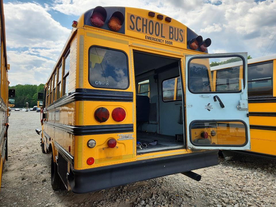 2002 International 3800 School Bus