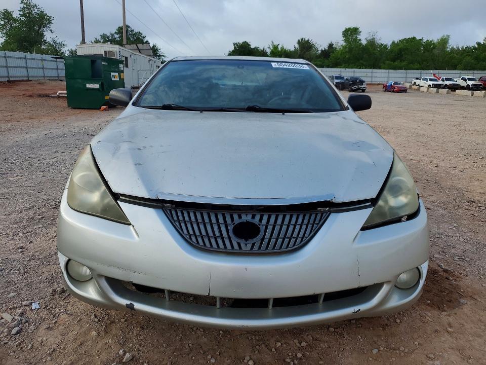 2004 Toyota Camry Solara sle V6