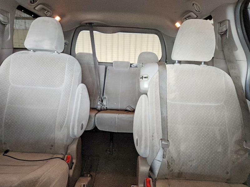 2019 Toyota Sienna le