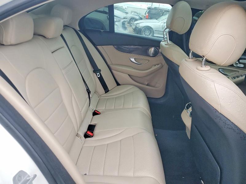 2015 Mercedes-Benz C300
