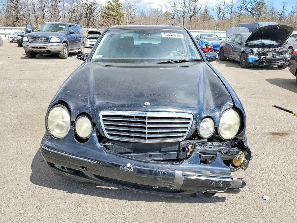 2001 Mercedes-Benz E 320