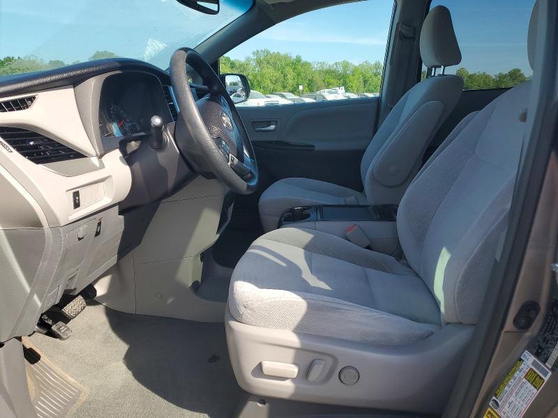 2016 Toyota Sienna le