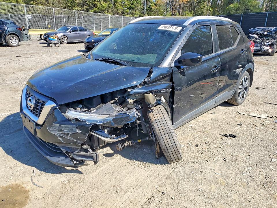 2020 Nissan Kicks sv