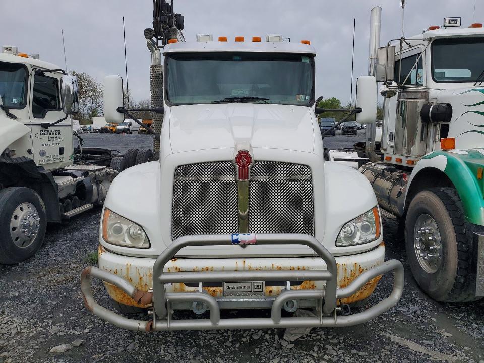 2018 Kenworth T300 Utility / Service Truck